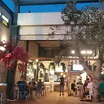 Summerland Mrs Apartment Mamaia